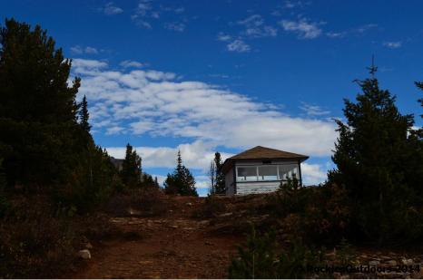 Approaching Paget Lookout